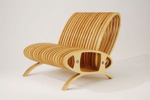 زیباترین-صندلی-چوبی-قالیشویی