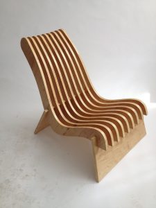 صندلی-چوبی-جدید-قالیشویی-ادیب