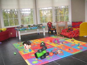 فرش-زیبا-کودکانه-قالیشویی